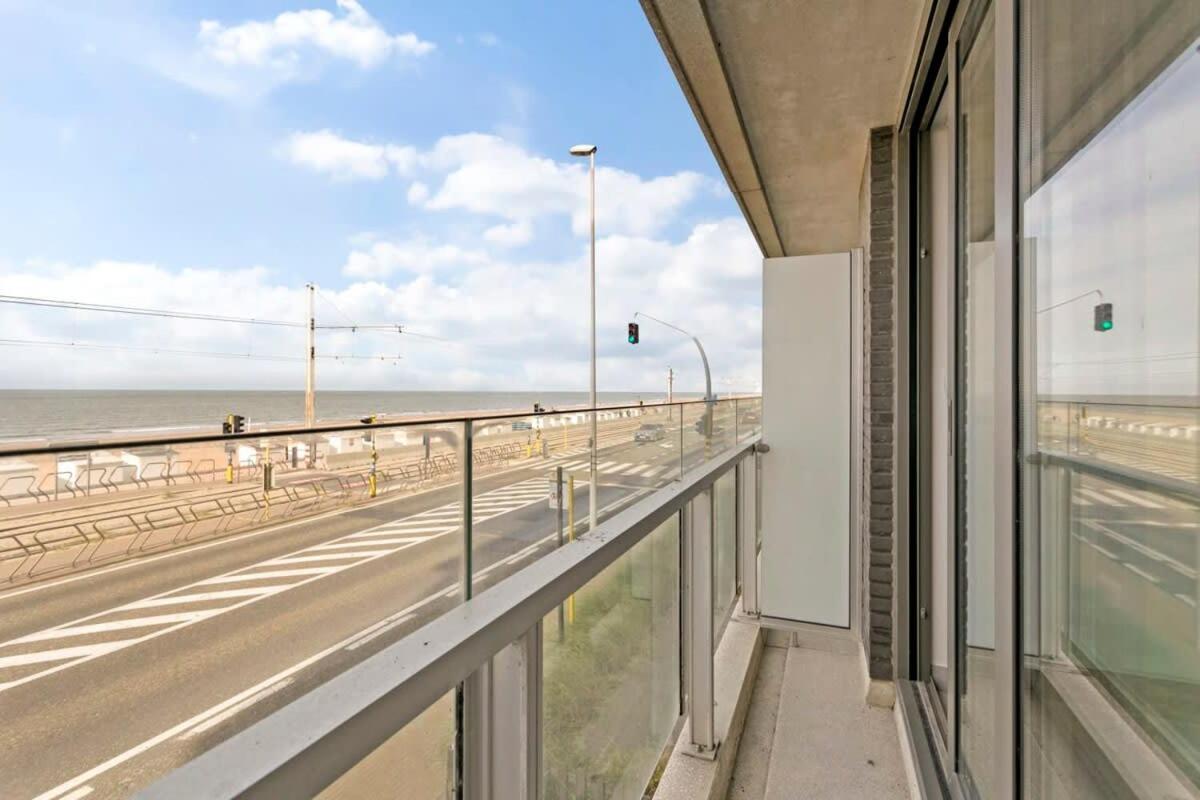 Huswell - Cosy Apartment With Amazing Beach View Oostende Bagian luar foto