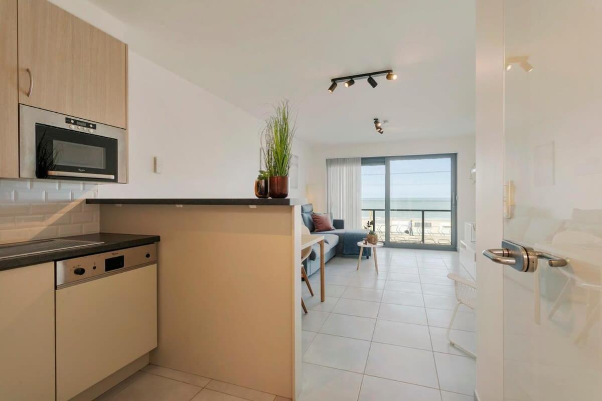 Huswell - Cosy Apartment With Amazing Beach View Oostende Bagian luar foto